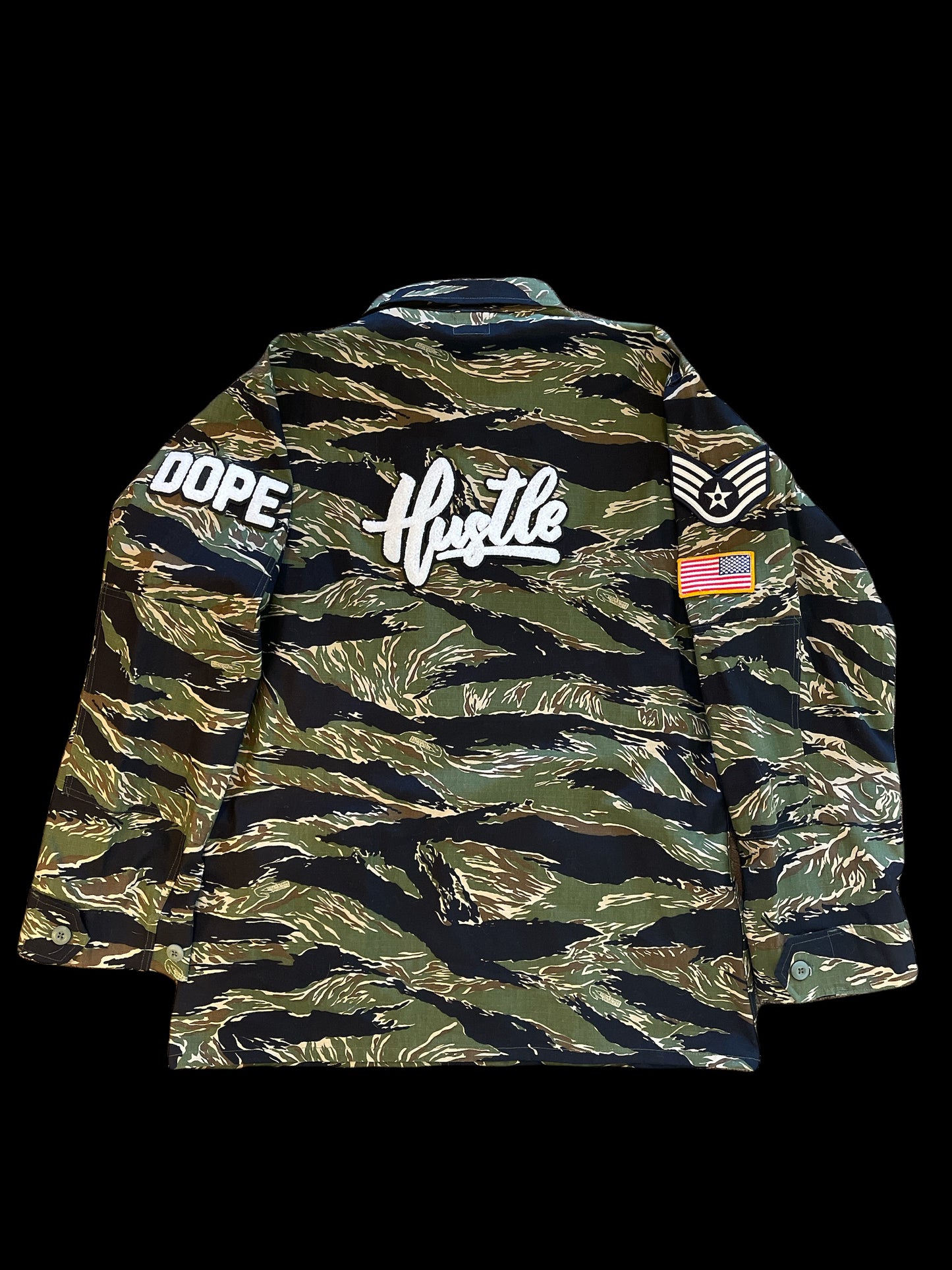 THE HAMMERED HUSTLE TIGER CAMO JACKET
