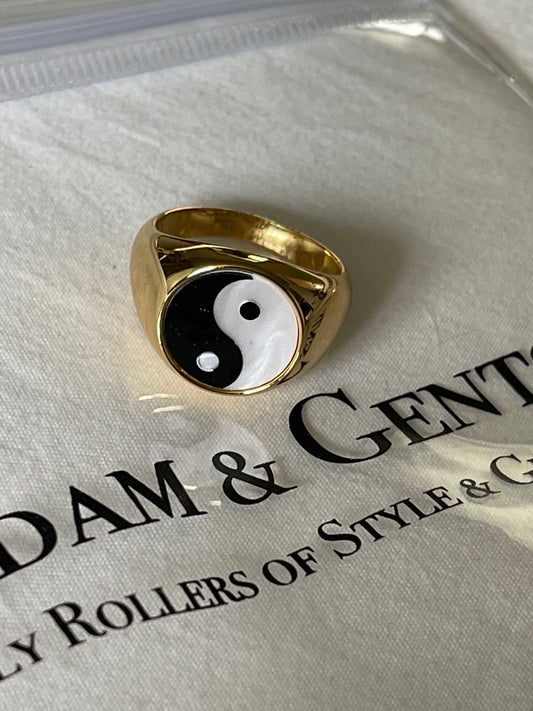 YIN YANG MOTHER OF PEARL RING